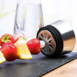 Wasserkaraffe Glas 1 L Mit Früchtespieß Edelstahl Ausguss 15 Wasserkaraffe Glas 1 L Mit Früchtespieß Edelstahl Ausguss -Qualitätsladen Für Geschirr 1b48c6b496b1a1f4f16b530fa35f0bc3