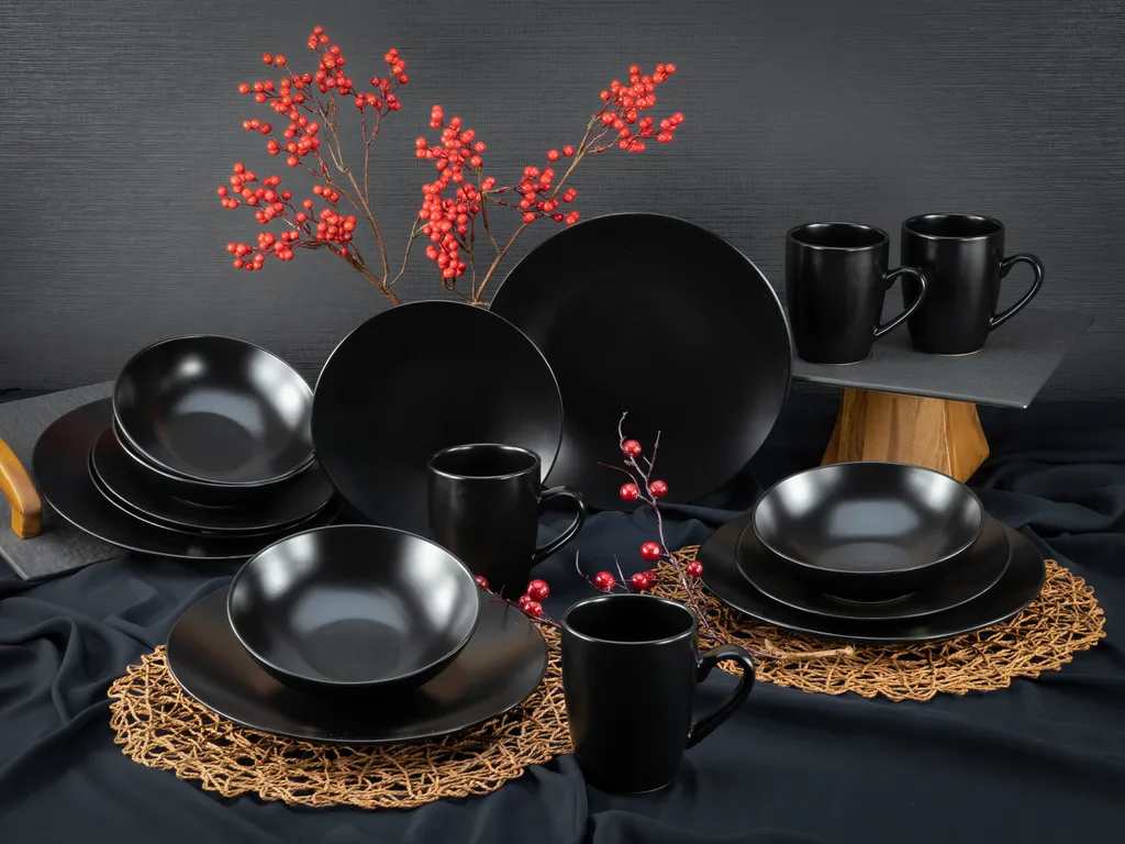 CreaTable 25833 Kombiservice Black Matt Für 4 Personen, Steinzeug, Schwarz (1 Set, 16-teilig) 2 CreaTable 25833 Kombiservice Black Matt Für 4 Personen, Steinzeug, Schwarz (1 Set, 16-teilig) – Bild 2