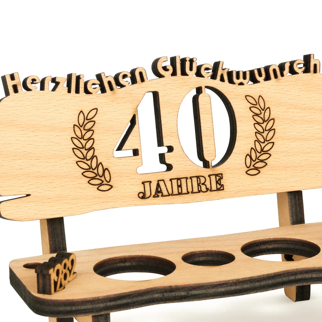 Brynnberg Schnapsbank Mit Jahreszahl Zum Geburtstag - Holz Lorbeerkranz Mit Zahl 40 Jahre Hochzeitstag Und Jahrestag Oder Geburtstag - Schnapsgläser Latte Mit 2 Gläsern 3 Brynnberg Schnapsbank Mit Jahreszahl Zum Geburtstag - Holz Lorbeerkranz Mit Zahl 40 Jahre Hochzeitstag Und Jahrestag Oder Geburtstag - Schnapsgläser Latte Mit 2 Gläsern – Bild 3