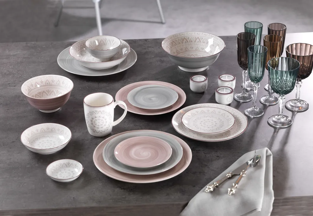 Kaffee- Und Tafelservice 44 Tlg. Valencia Braun 1 Kaffee- Und Tafelservice 44 Tlg. Valencia Braun