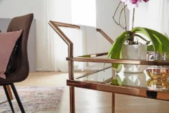 WOHNLING Design Servierwagen Dunkles Gold 2 Ebenen Mit Bremsen | Beistelltisch Auf Rollen | Speisewagen Mit Glasplatte | Küchenwagen | Teewagen 9 WOHNLING Design Servierwagen Dunkles Gold 2 Ebenen Mit Bremsen | Beistelltisch Auf Rollen | Speisewagen Mit Glasplatte | Küchenwagen | Teewagen -Qualitätsladen Für Geschirr 74785294259905bb280f693d8c8e3772