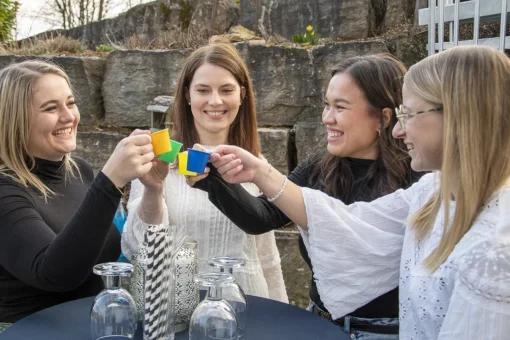SoPro 12x Schnapsbecher Plastik 4 Cl Wiederverwendbar - Shotgläser 40 Milliliter Weiß - Mehrweg Schnapsglas Zum Umhängen – Bild 2