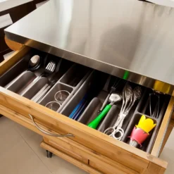 SoBuy Küchenwagen Aus Bambus Mit Edelstahltop, Servierwagen FKW13-N 13 SoBuy Küchenwagen Aus Bambus Mit Edelstahltop, Servierwagen FKW13-N -Qualitätsladen Für Geschirr afc21257c6b89298b7fa698e90f4f226