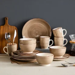 Vancasso Bella Steinzeug Kombiservice, 16 Teilig Geschirrset Für 4 Personen, Mit Je 4 Dessertteller, Speiseteller, Müslischalen, Kaffeebecher, Schokolade -Qualitätsladen Für Geschirr b131634be7e9826f5fe31e6f49ce56f3