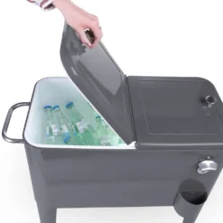 Kühlwagen, Servierwagen Outdoor Mit Großer Kühlbox, Getränkekühler Beistellwagen Für Garten, Rollbarer Party Kühlwagen Im Retro-Look – 57l, Farbe:anthrazit 12 Kühlwagen, Servierwagen Outdoor Mit Großer Kühlbox, Getränkekühler Beistellwagen Für Garten, Rollbarer Party Kühlwagen Im Retro-Look – 57l, Farbe:anthrazit -Qualitätsladen Für Geschirr c0d56d4c830ebb83ce3c41c05d63a91d