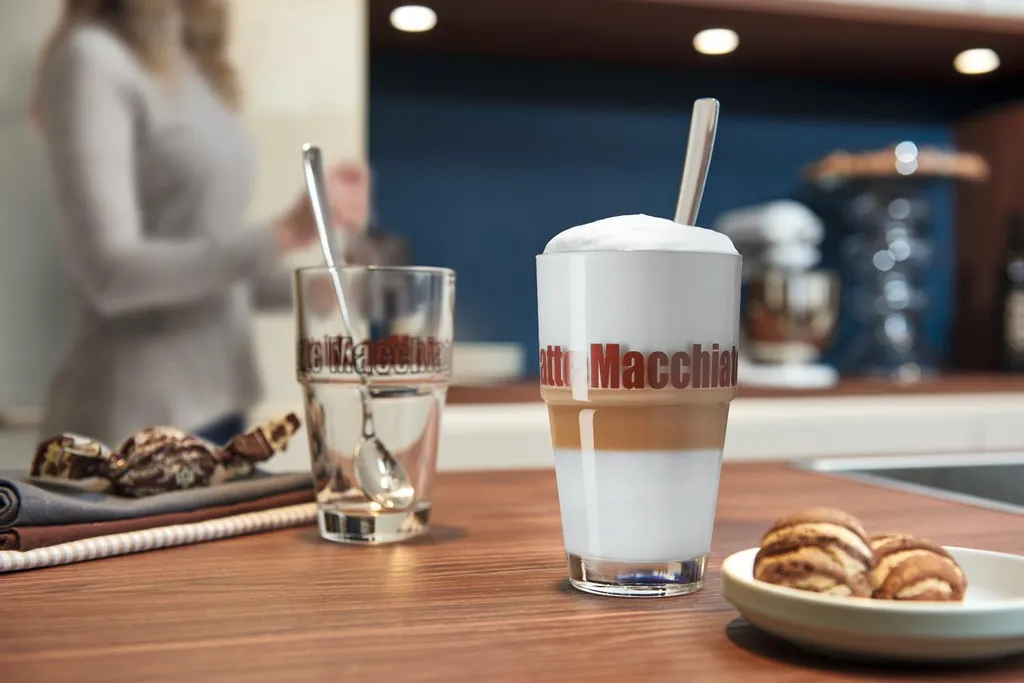 Leonardo Latte Macchiatto Becher 'Solo LM' Mit Löffel, 400ml, Ø 8,5 X 14,7cm (4er Set) 8 Leonardo Latte Macchiatto Becher 'Solo LM' Mit Löffel, 400ml, Ø 8,5 X 14,7cm (4er Set) – Bild 8