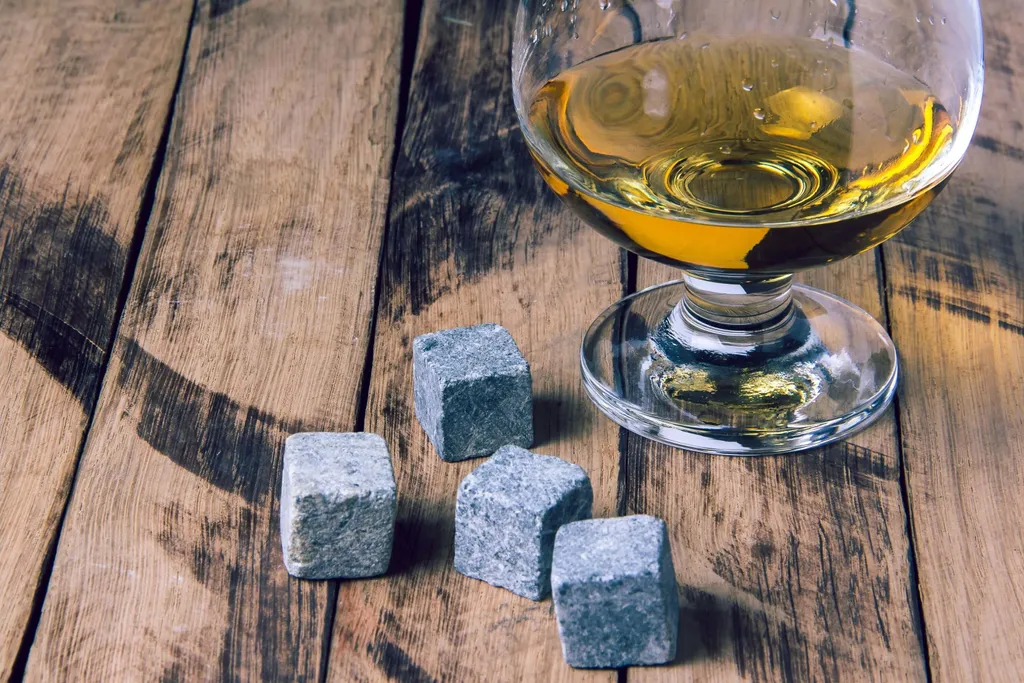 Echos 4er Whisky Steine Set Aus Granit | Wieder Verwendbar | Im Hochwertigem Stoffbeutel | 3 Echos 4er Whisky Steine Set Aus Granit | Wieder Verwendbar | Im Hochwertigem Stoffbeutel | – Bild 3