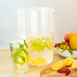 Wessper Basic Wasserfilterkanne 2.5 L, Wasserkaraffe Aus Hochwertigem Kunststoff | Geeignet Für Kalte Getränke Wasser, Saft, Tee, Limonade - Transparent 7 Wessper Basic Wasserfilterkanne 2.5 L, Wasserkaraffe Aus Hochwertigem Kunststoff | Geeignet Für Kalte Getränke Wasser, Saft, Tee, Limonade - Transparent -Qualitätsladen Für Geschirr ea550a39772935dce9fb727096c64859